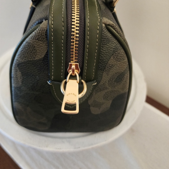 Coach Camo Rowan Satchel NWT - Picture 4 of 8